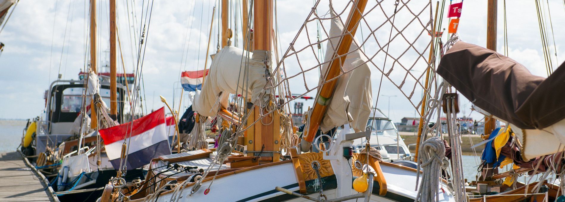 Flugplatz und Jachthafen - VVV Ameland