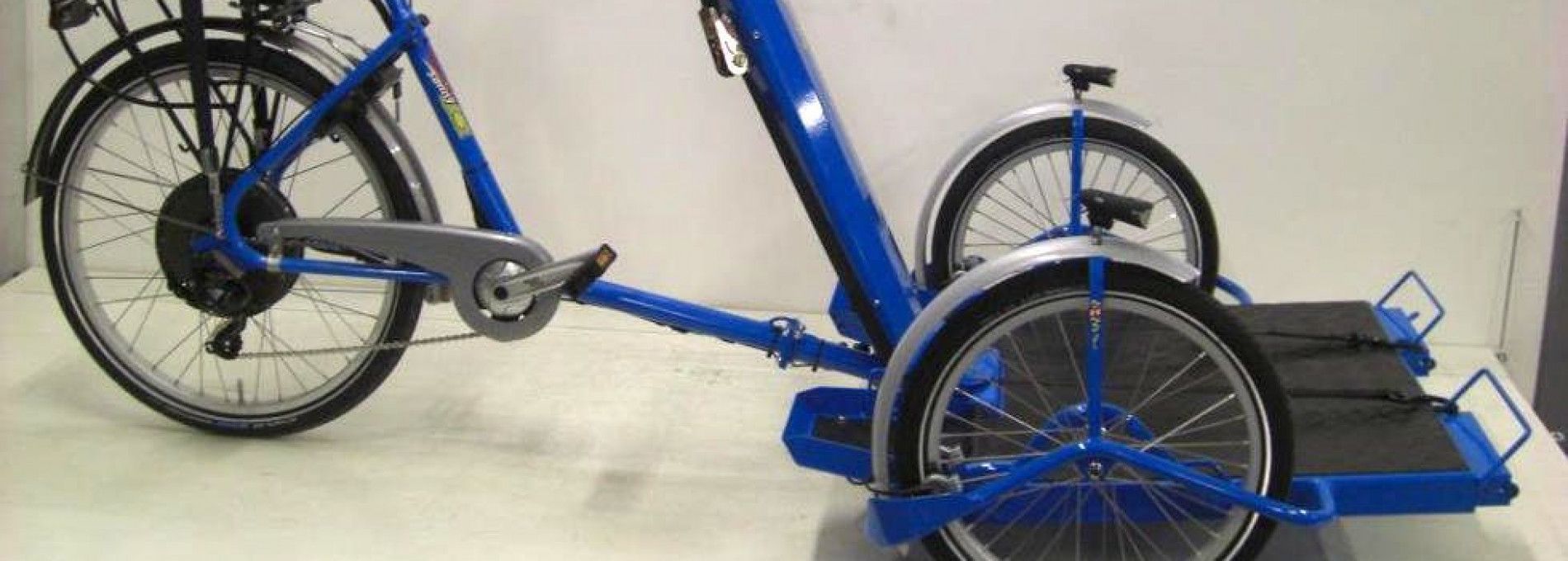 Der Sunny Transporter; ein Rollstuhlplattform-Fahrrad - VVV Ameland