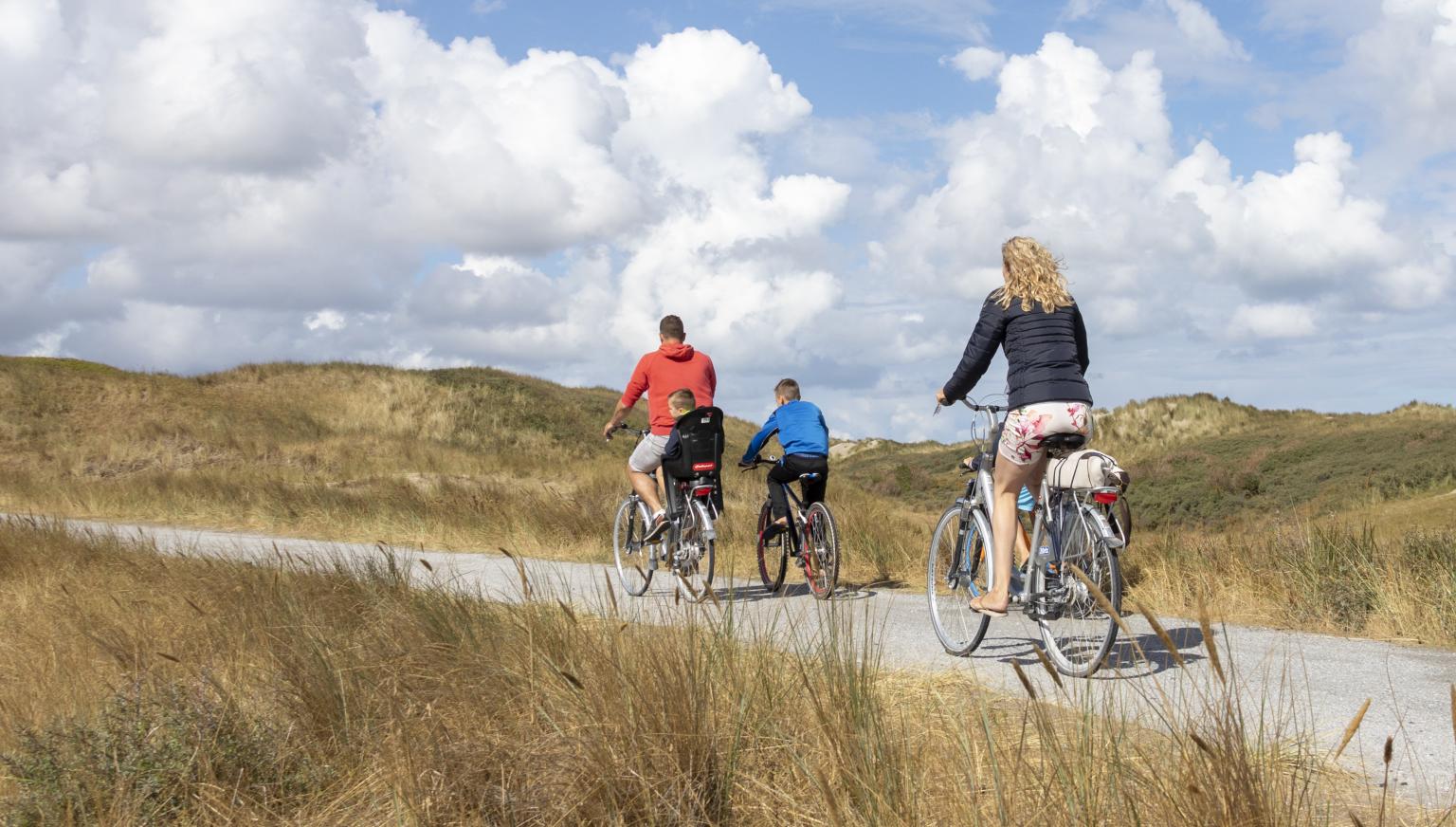 Radtour auf den Spuren des Zweiten Weltkriegs - VVV Ameland